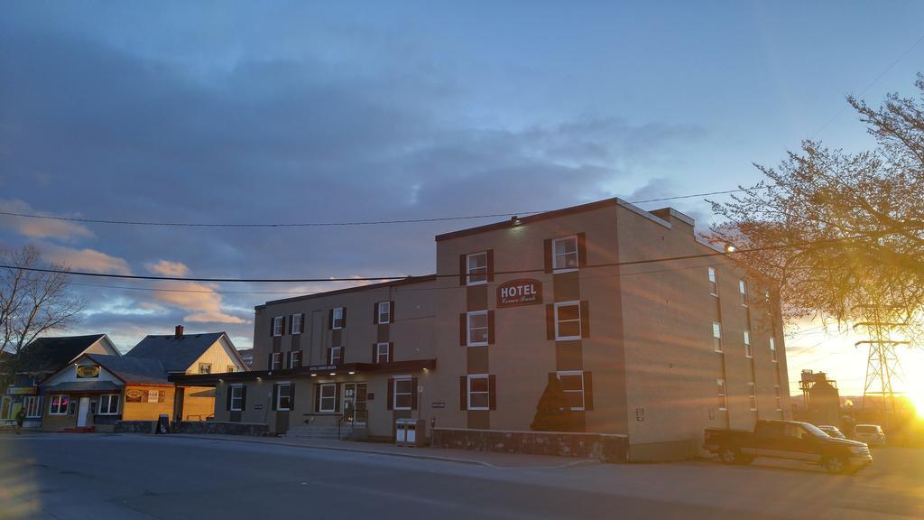Historic Hotel Corner Brook Exterior foto